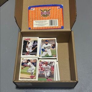 MLB Upper Deck 1992 Series Baseball Card Lot (Over 400 Cards)